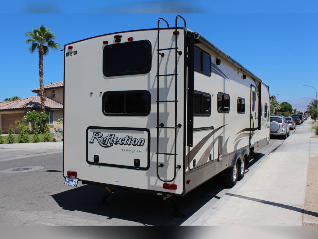 travel trailer detailed to be prepared to be sold